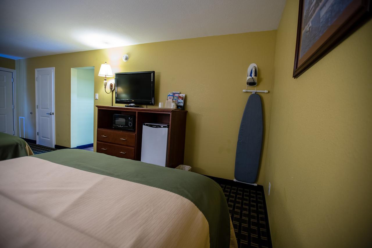 Relax Inn And Suites Kuttawa Exterior photo